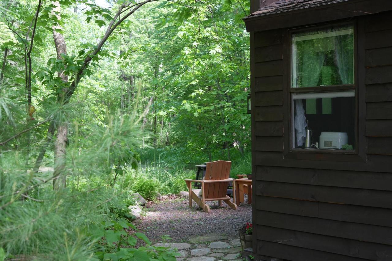 Vintage Wild West Tiny Hotel In The Woods! Pine City Eksteriør billede